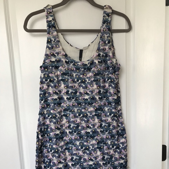 Express Dresses & Skirts - Express floral, ruffle dress